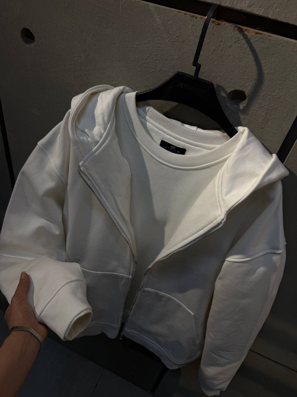 photo_2025-11-04_14-50-08 سویشرت دورس کد 1063201 - Image 1