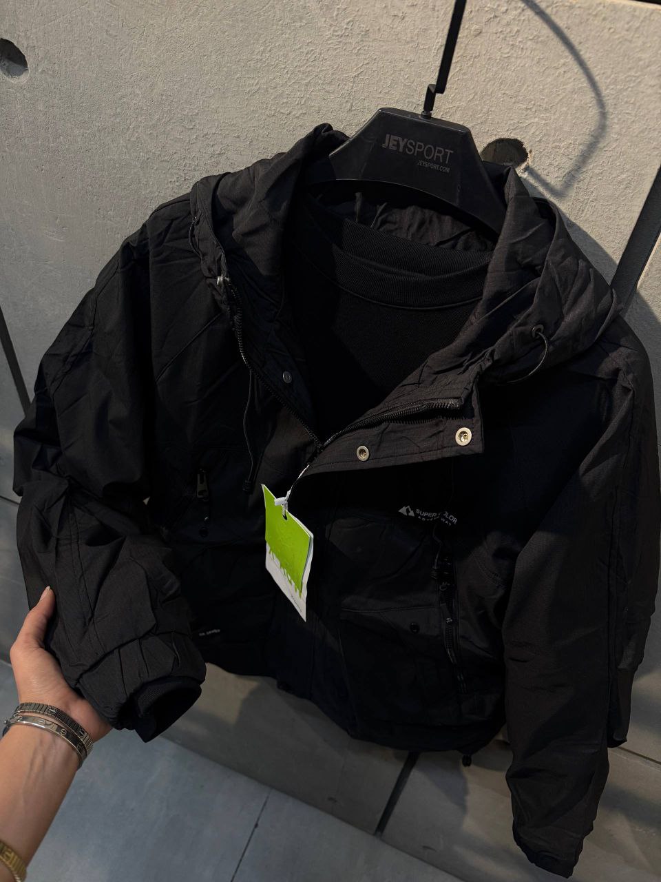 IMAGE 1404-09-11 12:15:49 سوئیشرت بادگیر super color کد 1036503 - Image 1